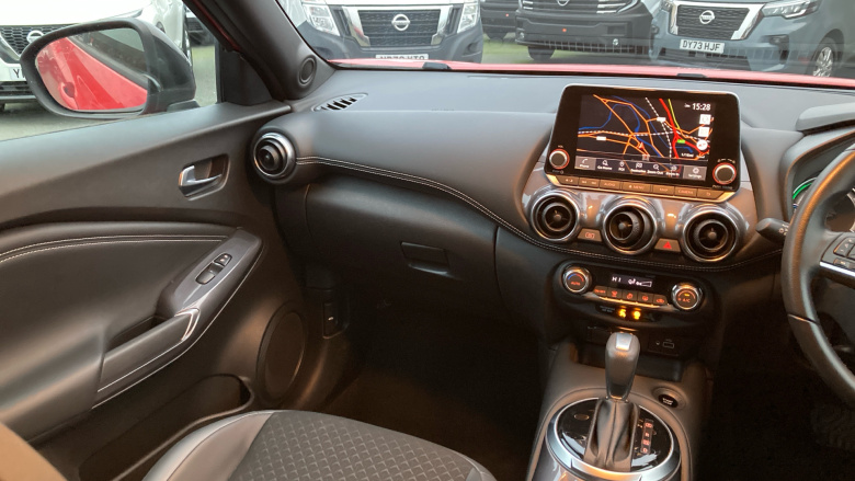 Nissan Juke 1.6 Hybrid N-Connecta 5dr Auto Hybrid Hatchback